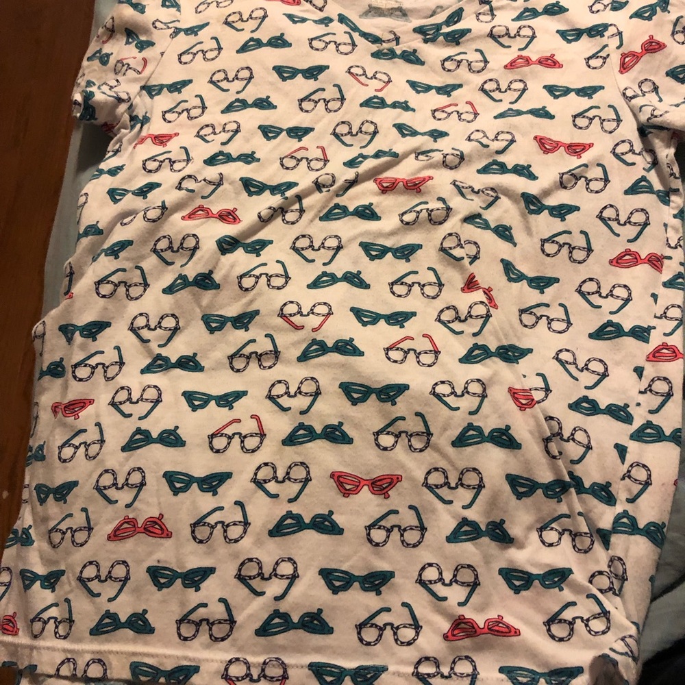 Old navy T-shirt for girls